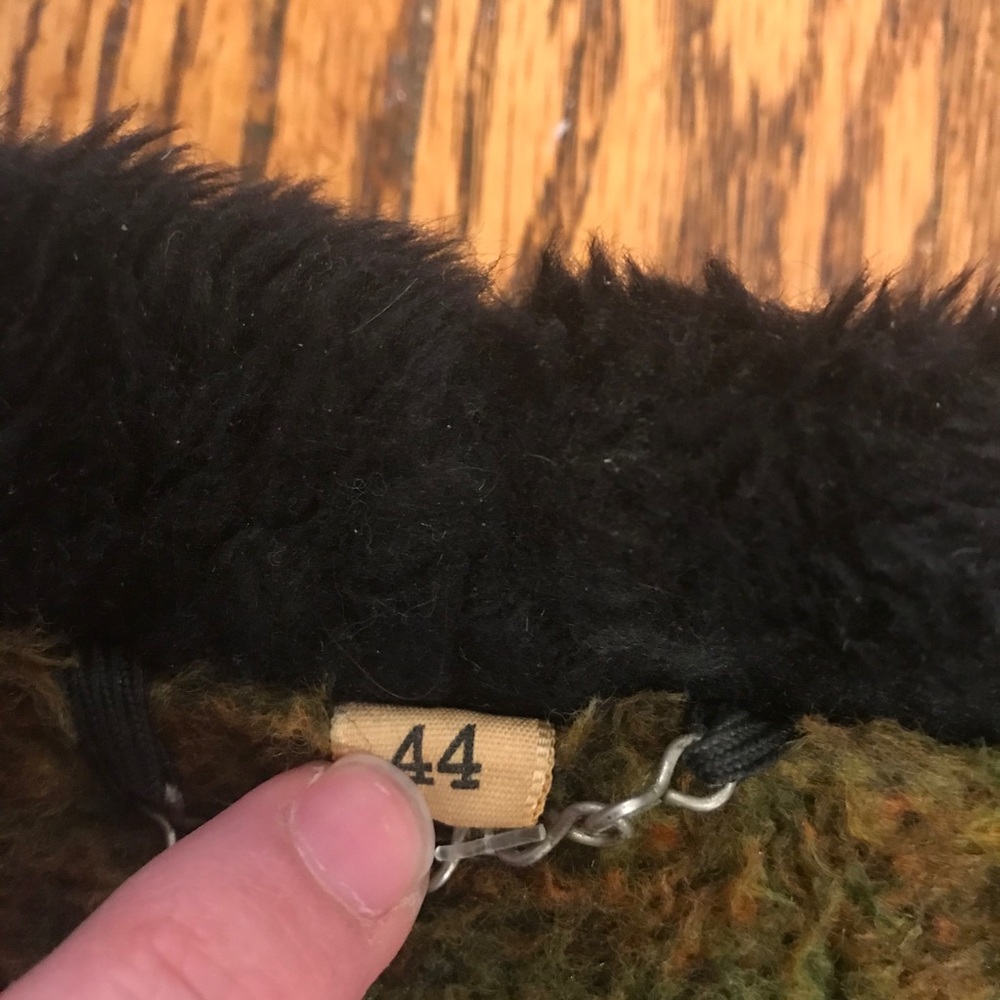 Leather Winter Jacket W/ Gorgeous Green Lining - Picture 5 of 8